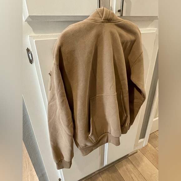 COMFRT Sweater (M) & Cuffed Sweatpants (S) in mocha brown color - Picture 3 of 11